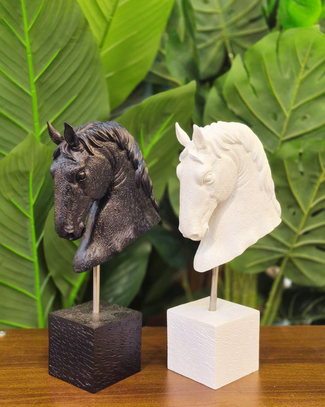 Detailed Horse Head Bust Pair on Pedestal